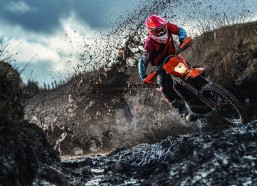 乐天堂fun94-科莫主场力克拉齐奥 时隔74年赢得意甲开门红